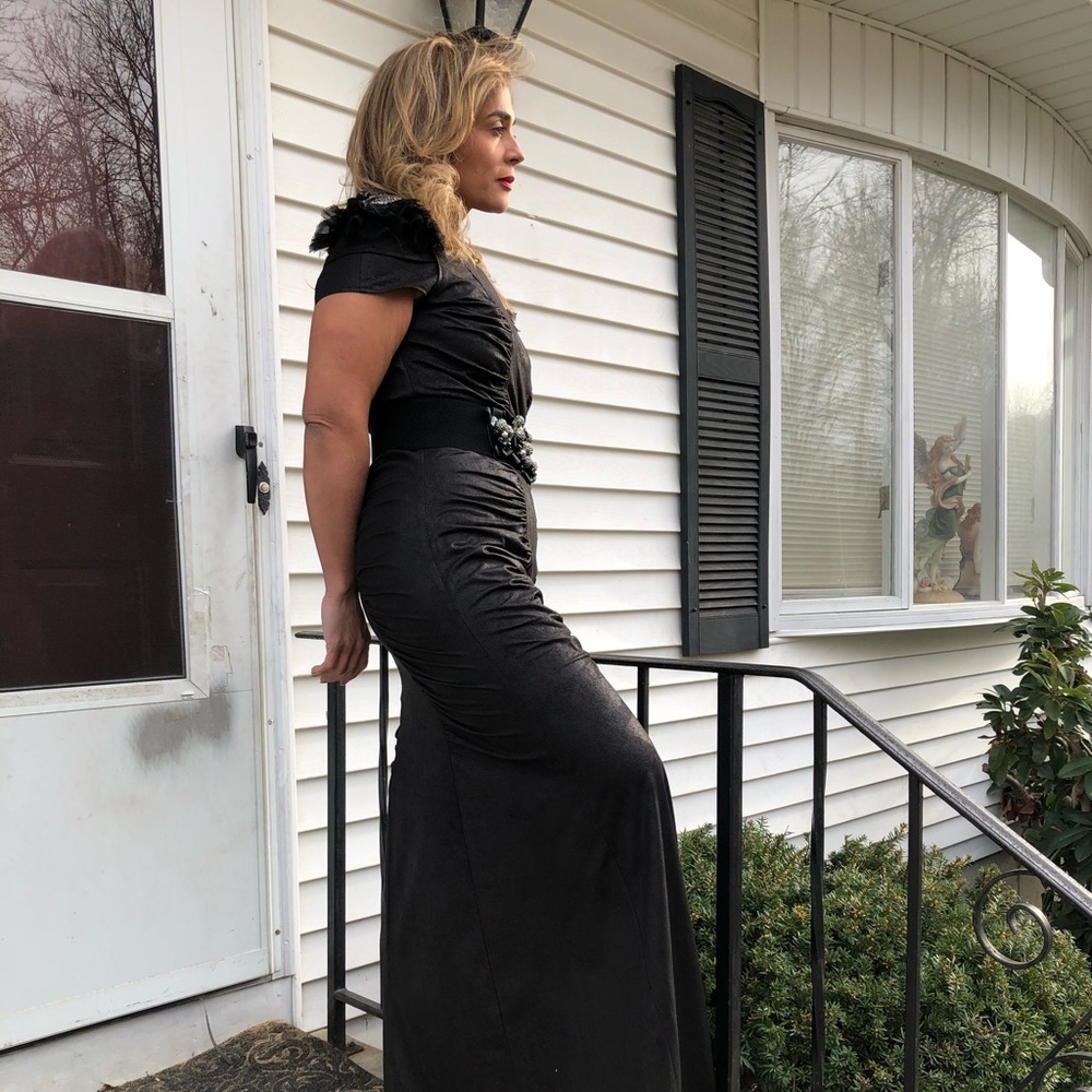 Dress - Picture 3 of 6